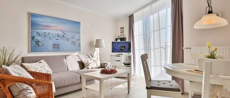 Télévision, chaîne hi-fi