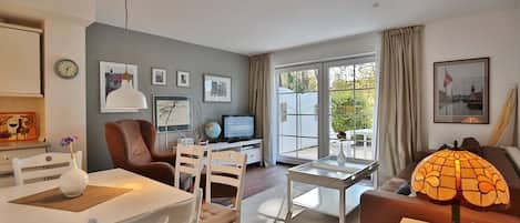 TV, DVD player, stereo