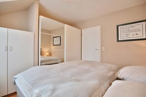 2 Schlafzimmer, Bügeleisen/Bügelbrett, WLAN