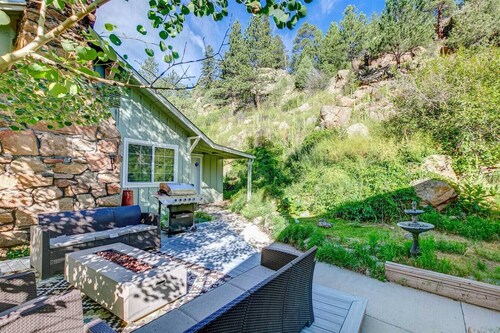 Asgard Resort- Odin`s House- 8 Miles to RMNP Entrance on The River!