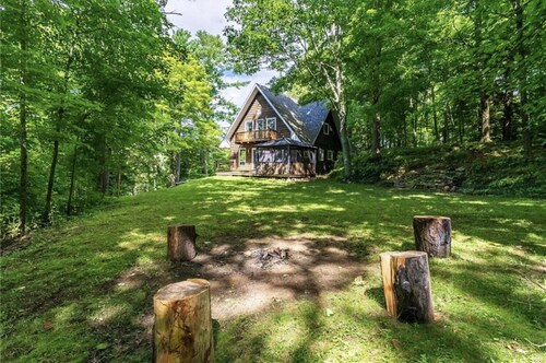Peace & Privacy on 10 acres with full game room and fireplace