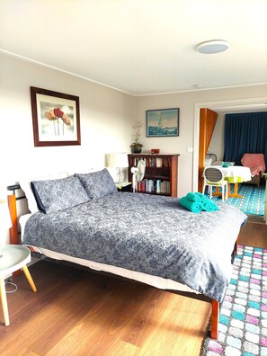 1 bedroom, desk, iron/ironing board, free WiFi