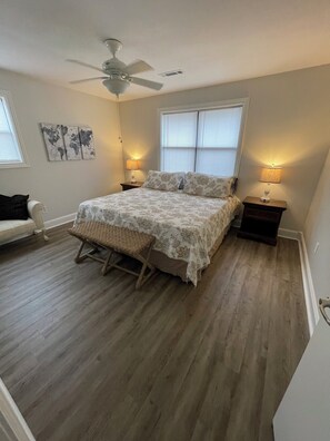 4 bedrooms, WiFi, bed sheets