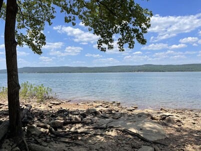 Perfect family sized lakefront home! Enjoy Greer’s Ferry lake from the backyard.
