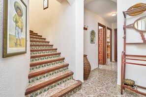 Interior - "Villa María" with Sea View, Garden, Balcony & Wi-Fi (Almunecar)