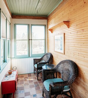 Interior - Lakewalk House, near Lake Superior's North Shore and more! (Permit#PL 20140) (Duluth)