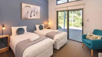 3 bedrooms, iron/ironing board, Internet