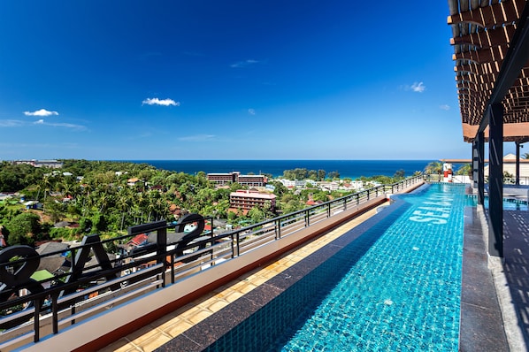 2 piscinas al aire libre