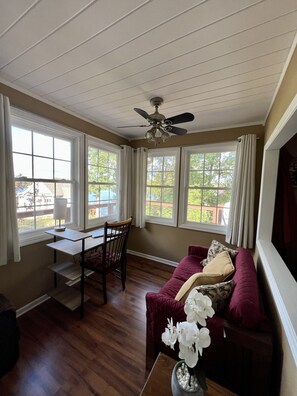 Smart TV, DVD player, books