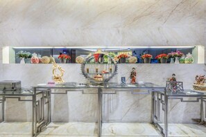 Unclassified image, 3 of 99, button - Shenghe Regent Hotel (Changge)