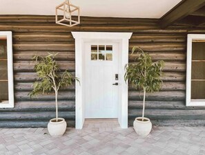 Exterior detail - HUGE private “cabin in desert” mansion with resort backyard gilbert (Gilbert)