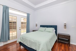 6 bedrooms, WiFi