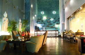 Interior - The Claridale Ballygunge (Kolkata)