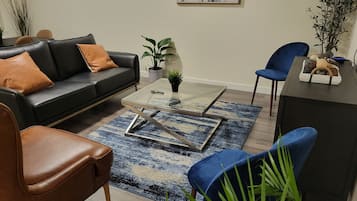 Smart TV, Netflix, smart speakers, streaming services