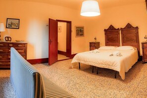 3 camere, Wi-Fi gratuito, lenzuola