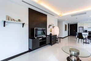 Family Apartment, 2 Bedrooms | 2 bedrooms, in-room safe, individually decorated, individually furnished - The Palms Kamala by Lofty (Kamala)