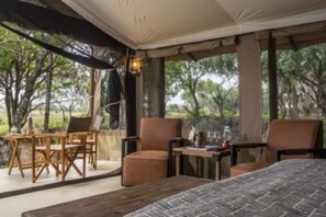 Bed sheets - Lerai Safari Camp (Olooloitikosh)