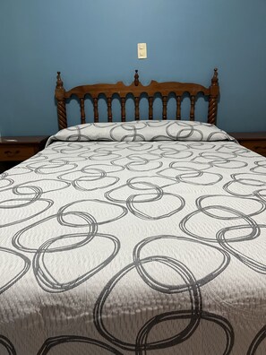 Quarto casal ou duplo clássico | Camas Tempur-Pedic, Wi-Fi de cortesia, roupa de cama