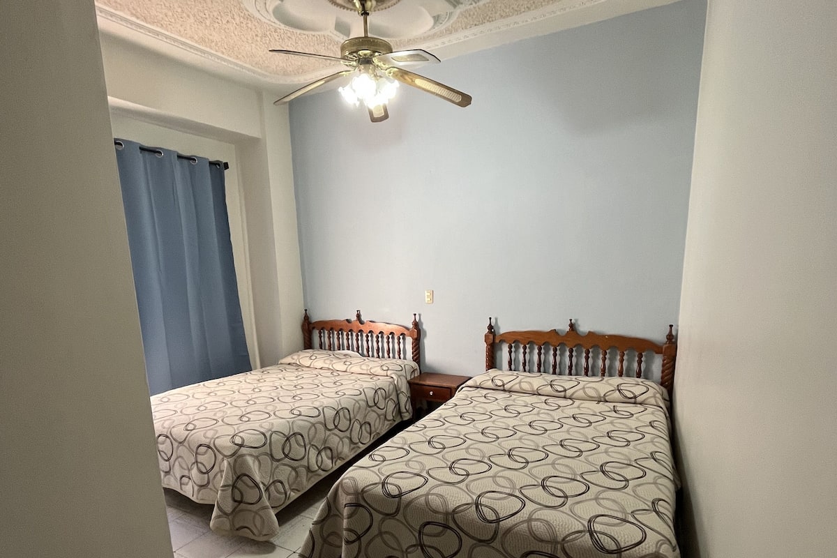 Habitación doble clásica | Camas Tempur-Pedic, wifi gratis y ropa de cama