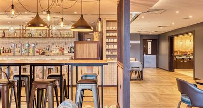 Premier Inn London Docklands - Canning Town