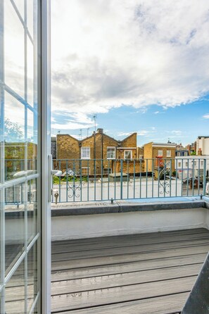 Terrace/patio - Edge Street IV by Onefinestay (London)