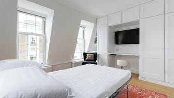 Apartment (2 Bedrooms) | 2 bedrooms, individually decorated, individually furnished