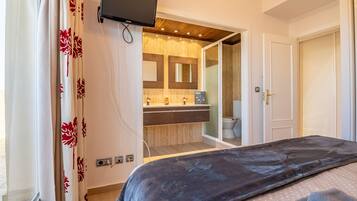 1 dormitorio, tabla de planchar con plancha, wifi gratis y ropa de cama