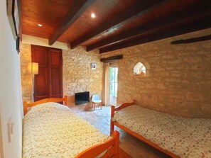7 chambres, Wi-Fi gratuit, draps fournis