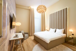 Grand Apartment, 2 Bedrooms | 2 bedrooms, individually furnished, laptop workspace, iron/ironing board