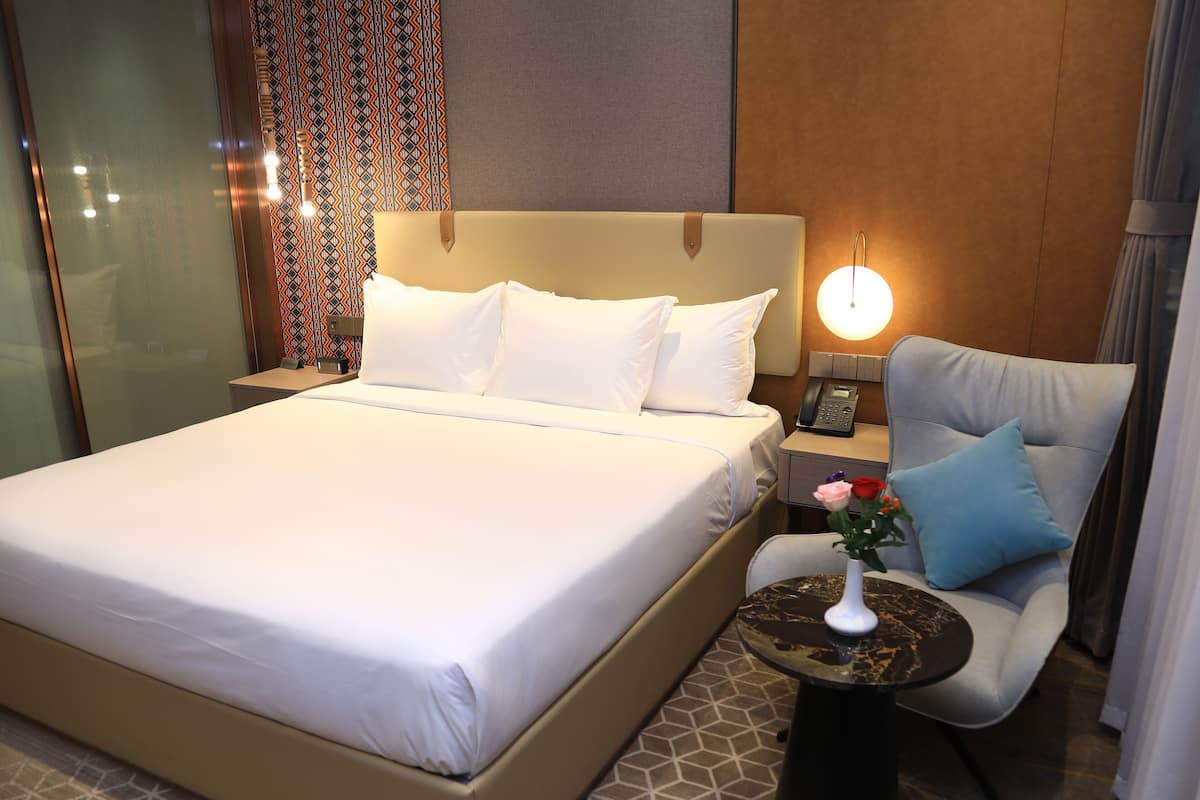 desk, soundproofing, iron/ironing board, free wifi