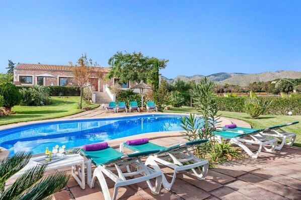 Piscina a l'aire lliure 