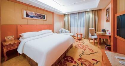 Vienna Hotel Shanghai Gucun Park