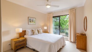 2 bedrooms, iron/ironing board