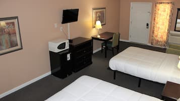 Business Quadruple Room | Premium bedding, pillowtop beds, individually decorated