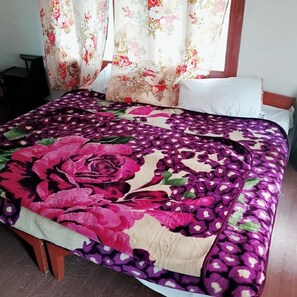 Habitación estándar doble | Wifi gratis y ropa de cama