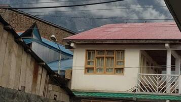 Standard Double Room | Mountain view