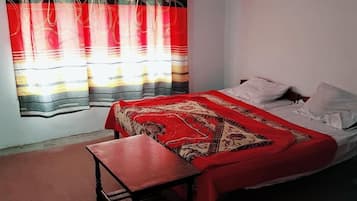 Habitación doble estándar | Wifi gratis y ropa de cama
