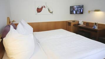 1 Schlafzimmer, Allergikerbettwaren, Zimmersafe, Schreibtisch