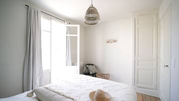 3 chambres, lit parapluie, Wi-Fi gratuit, draps fournis