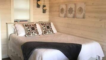 1 chambre, fer et planche à repasser, lit parapluie, Wi-Fi gratuit