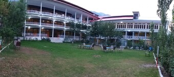 Diamond Hotel