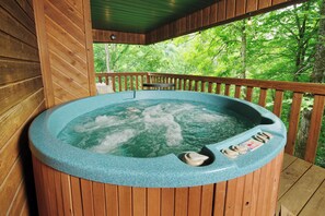 Bain à remous extérieur