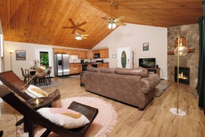 TV connectée, cheminée