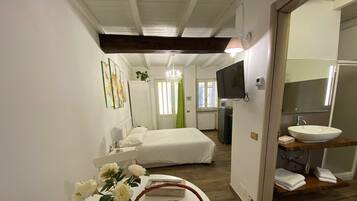 1 camera, ferro/asse da stiro, Wi-Fi gratuito, lenzuola