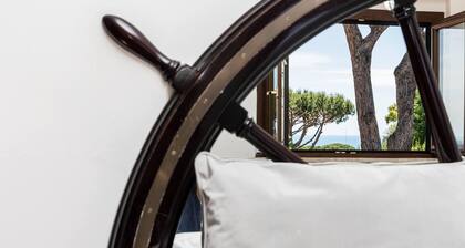 Presidential villa in EXCLUSIVE use with pool and barbecue 300m from the sea