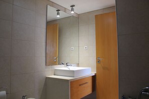 Bathtub, hair dryer