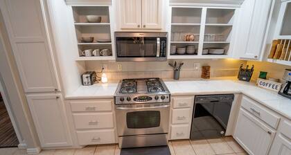 Drover House | USAO | Private Pool | King Bed | WD