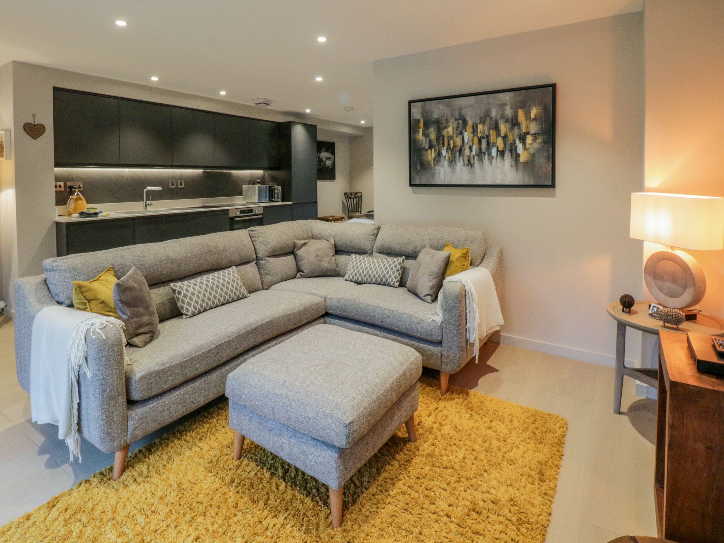 Cottage | Living area | TV