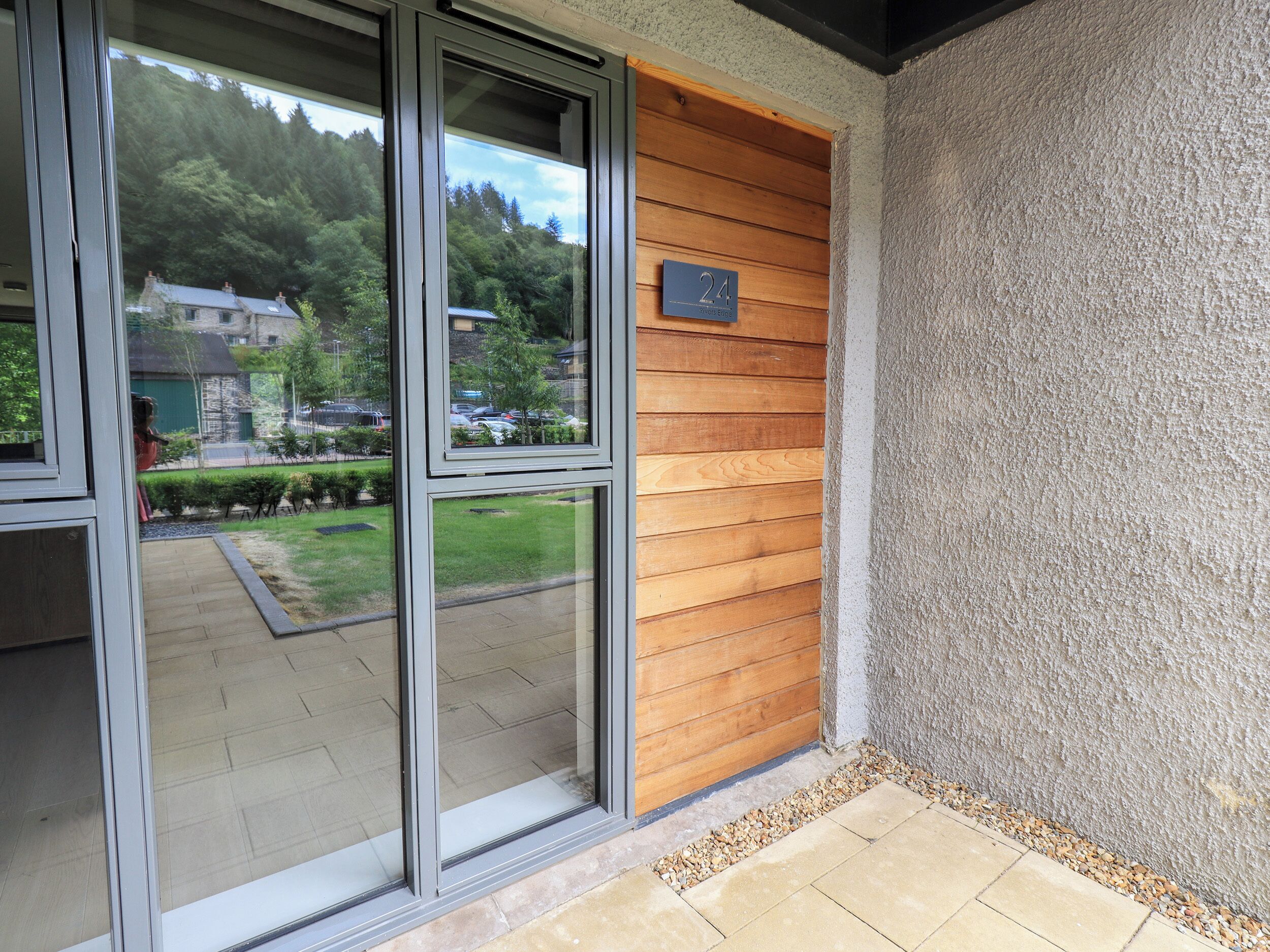 Cottage | Property grounds