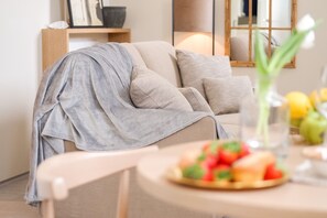 Penthouse, 2 Bedrooms | In-room safe, individually decorated, individually furnished, desk - U-Sense Sevilla Catedral (Seville)